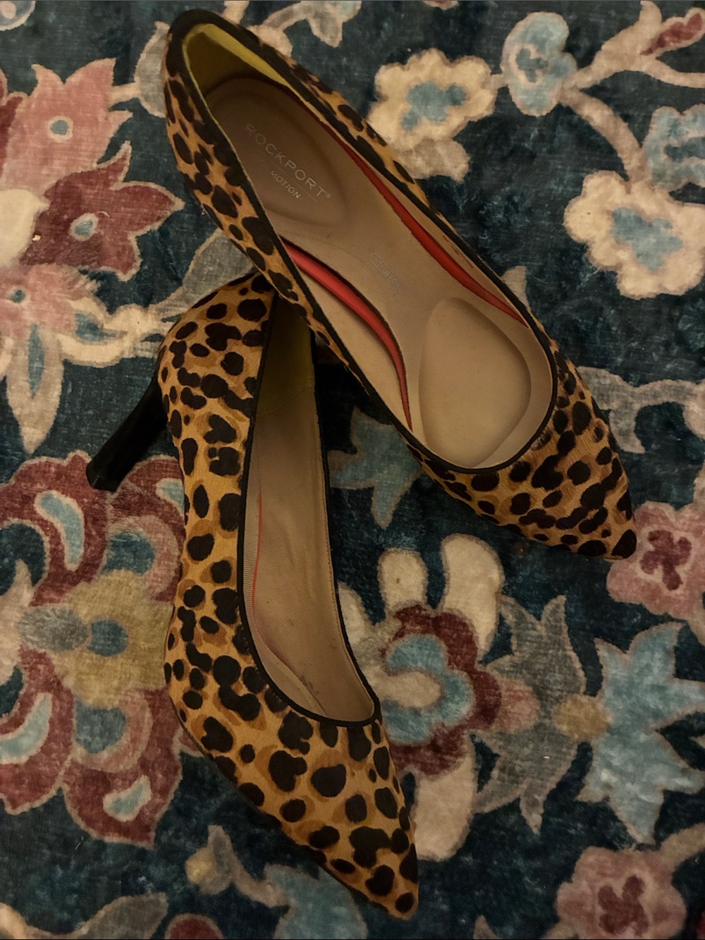 Rockport Leopard-Pattern Calf Skin Pointed-Toe Pumps in Tan and Black